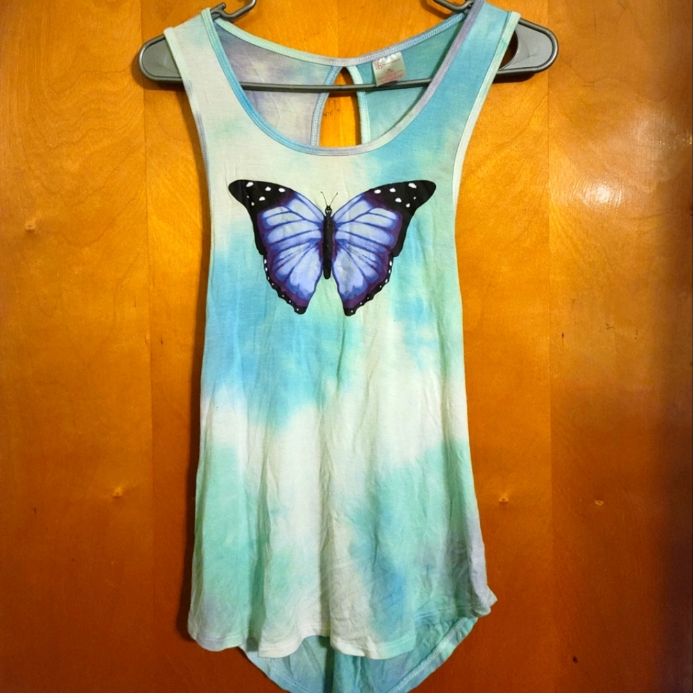 Tie dye butterfly tank top 🦋